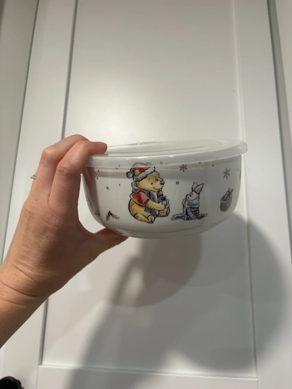 NEW Disney's Winnie the Pooh Holiday bowls with Lids